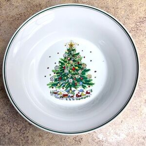 Vintage Salem China Christmas Eve serving bowl